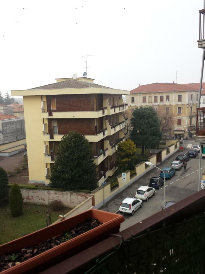 La Via Per Milano Hotel Vigevano Luaran gambar