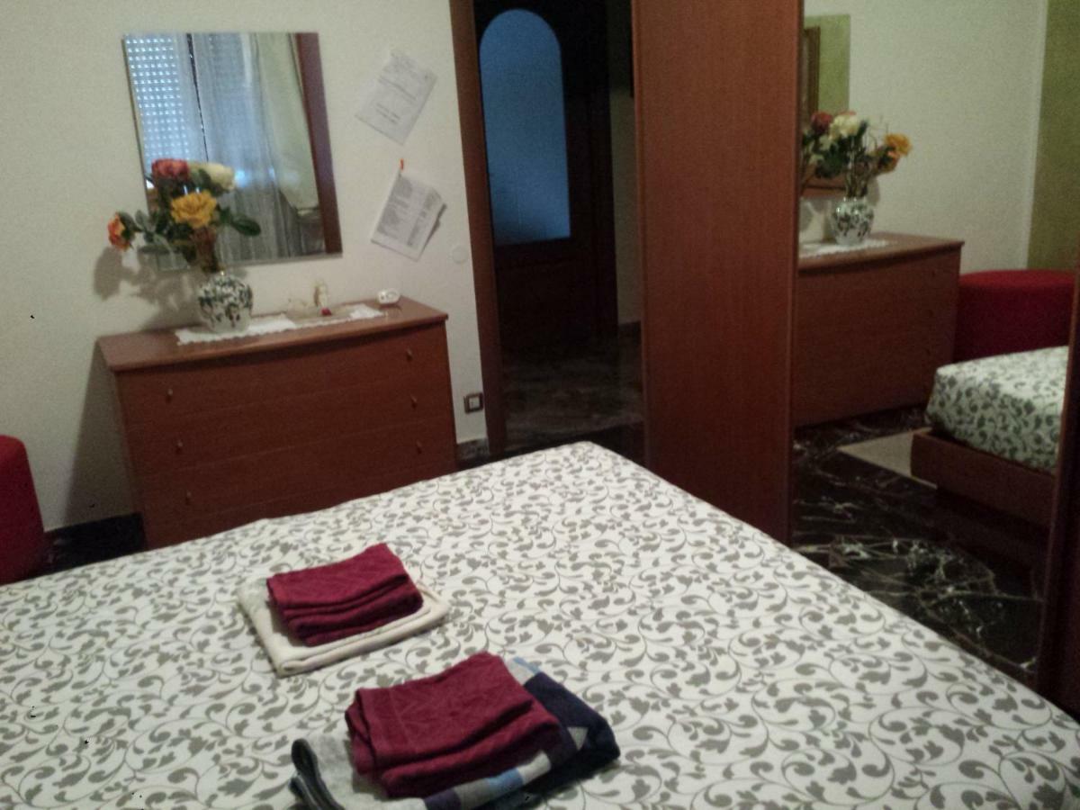 La Via Per Milano Hotel Vigevano Luaran gambar